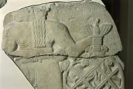 4i - Ninurta, stele of vultures, eating the enemy