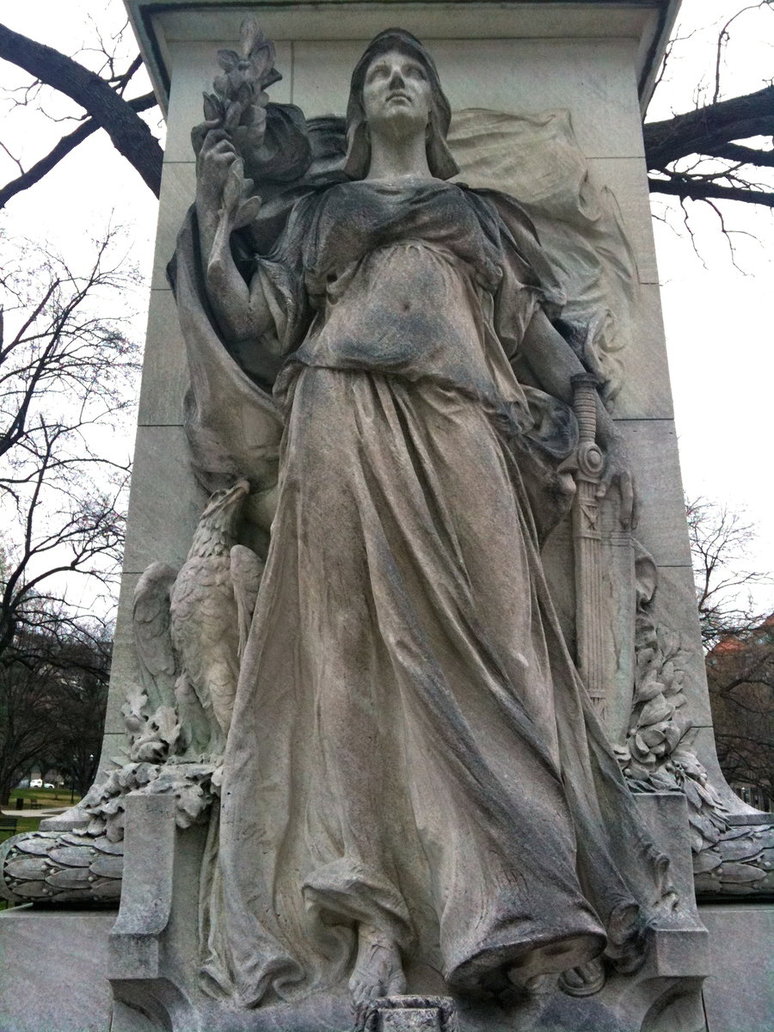 12g - giant alien giant Inanna / Columbia / Liberty worshipped in present days