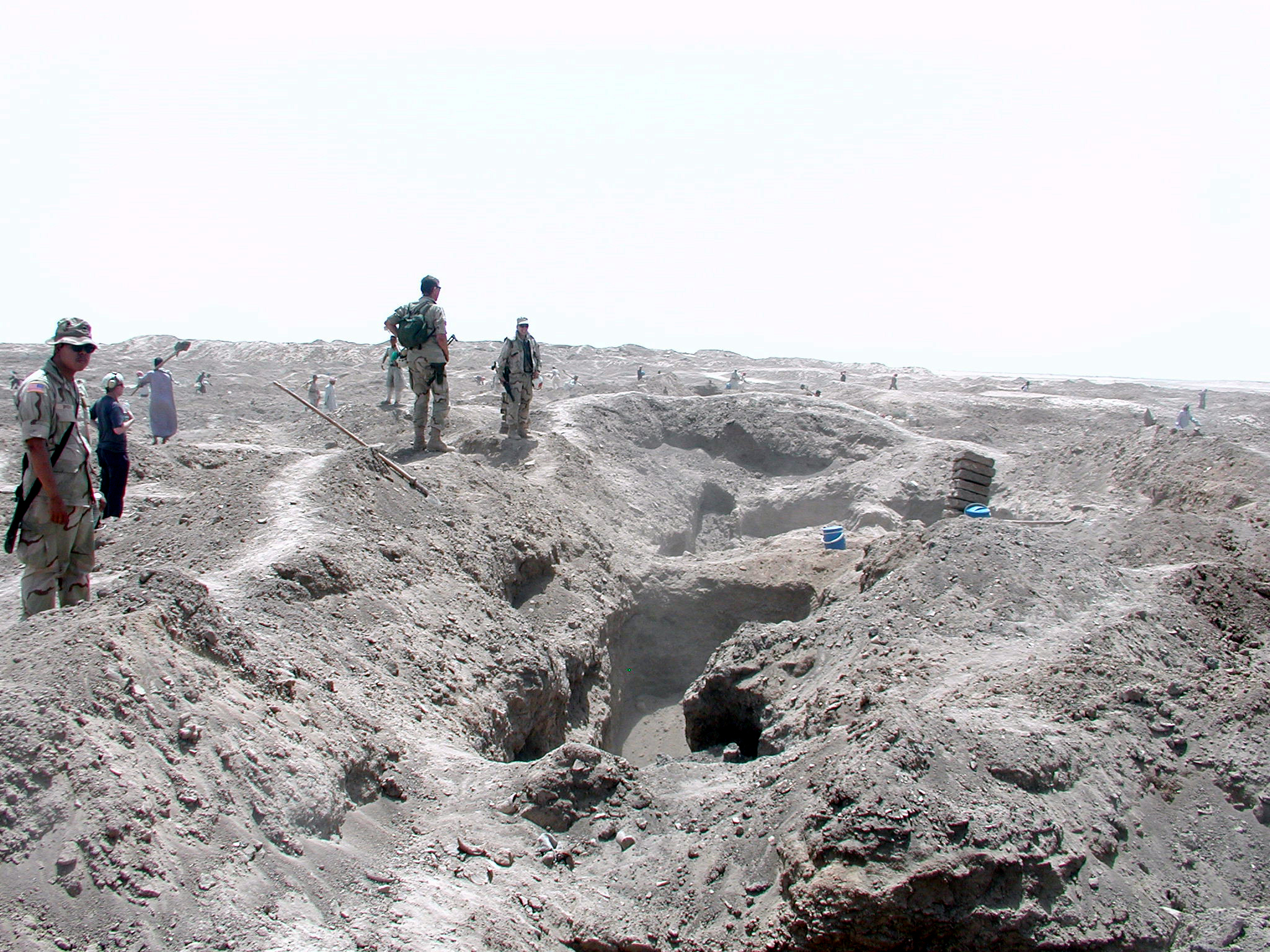 archeology in Isin, badly looted Isin pictured while US troops were stationed in Iraq, a small amount of excavations vrs. lootings have been completed