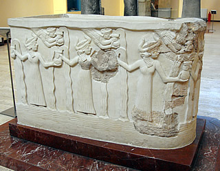 5a - goddesses of Lagash artifact depicting the alien goddesses who once lived there with Ninurta