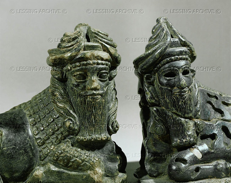 Lagash artifacts of alien gods displayed with animal bodies, sphynx