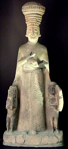 4 - Kubaba or Kug-Bau, the very 1st semi-divine giant mixed-breed Queen made King on Earth