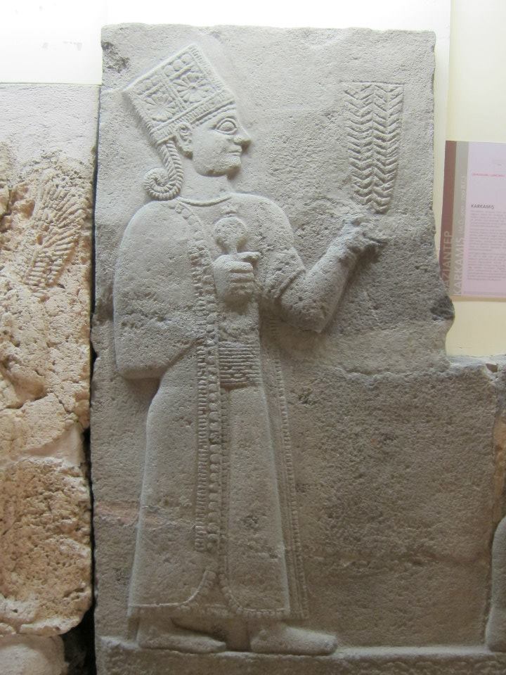 4c - Queen & also King Kug-Bau, female ruler of goddess Ninhursag's patron city of Kish