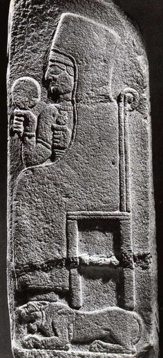 4d - Kug-Bau or Kubaba as if she is goddess Inanna with her lion