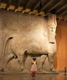 19ob - Sargon II temple entrance prop protecting the gates