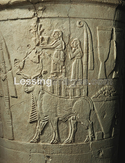 Uruk votive vase with Inanna image