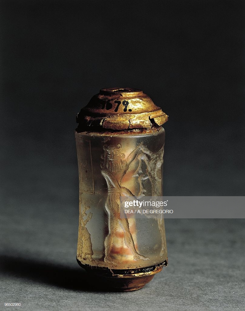 69 - seal of gold, quartz, & glass